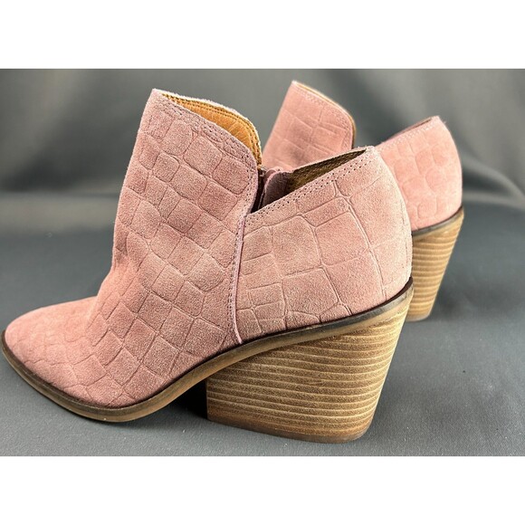 Lucky Brand Pink Embossed Suede Leather Booties Shoes 7M NEW - Picture 8 of 15